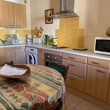 Apartment **studio Avec Terrasse Et Piscine, 4 Pers, Centre Gruissan** - Fr-1-796-62 Gruissan