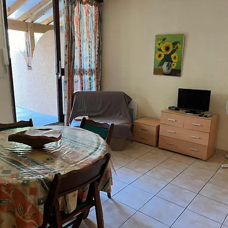 **studio Avec Terrasse Et Piscine, 4 Pers, Centre Gruissan** - Fr-1-796-62 Apartment *
