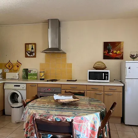 **studio Avec Terrasse Et Piscine, 4 Pers, Centre Gruissan** - Fr-1-796-62