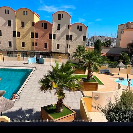 **studio Avec Terrasse Et Piscine, 4 Pers, Centre Gruissan** - Fr-1-796-62 Apartment *