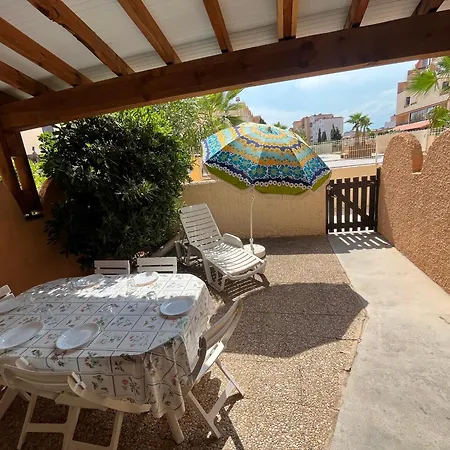 **studio Avec Terrasse Et Piscine, 4 Pers, Centre Gruissan** - Fr-1-796-62 Apartment