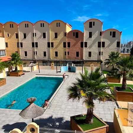 Apartment **studio Avec Terrasse Et Piscine, 4 Pers, Centre Gruissan** - Fr-1-796-62 *